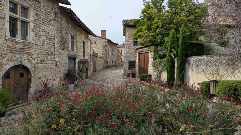 Pérouges